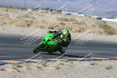 media/Jan-10-2025-CVMA Friday Practice (Fri) [[489e0da257]]/Group 4 and Trackday/Session 2 (Turn 4 Inside)/